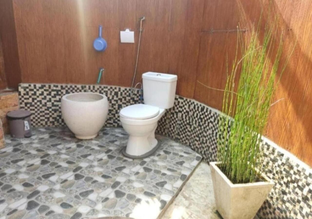 Bujak Permai Villa Matahari Lombok Ntb Praya Exterior foto
